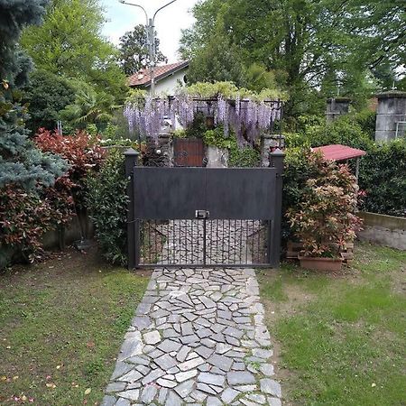 Casa Orisca Villa Lesa Ngoại thất bức ảnh