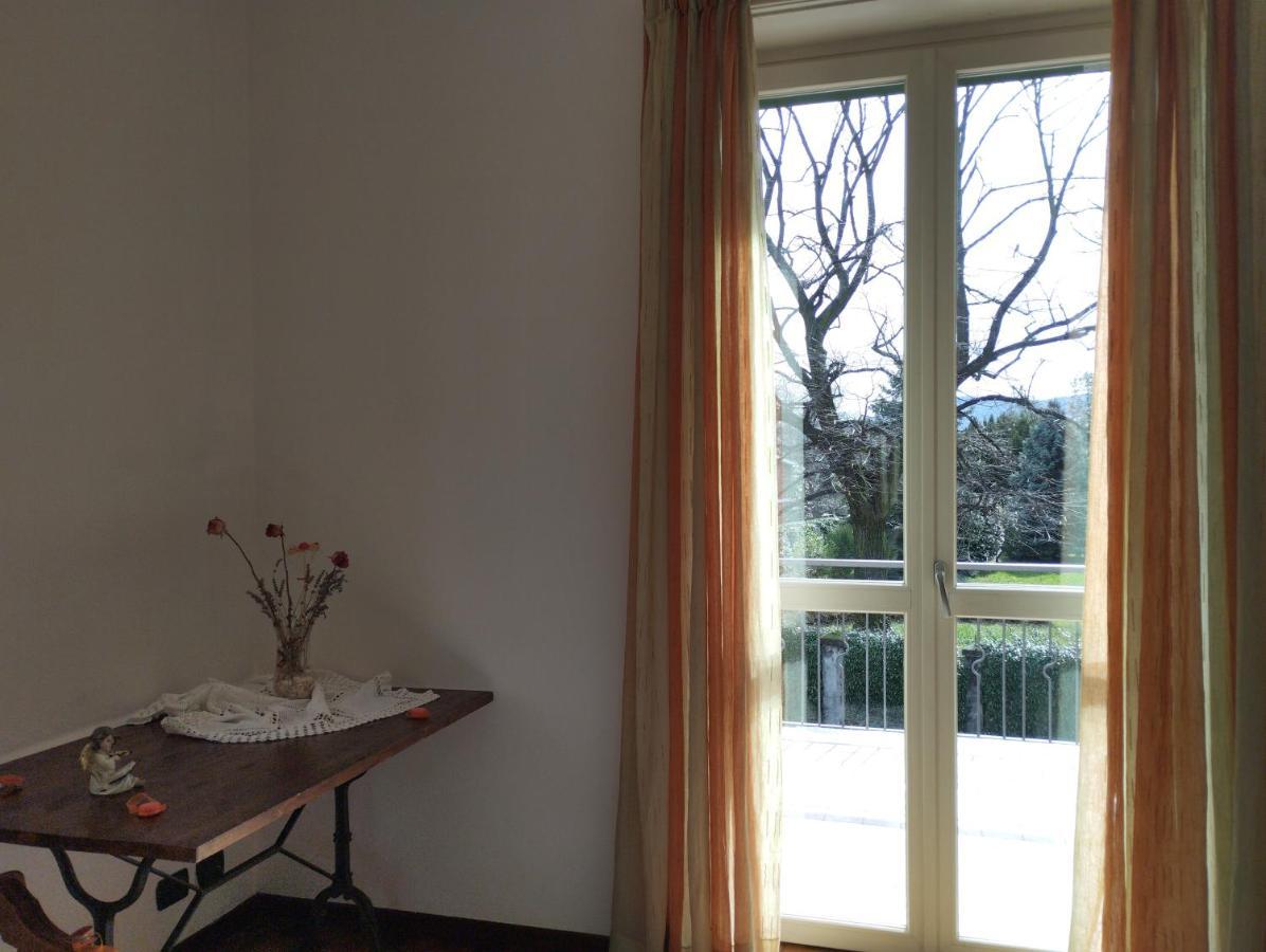 Casa Orisca Villa Lesa Ngoại thất bức ảnh