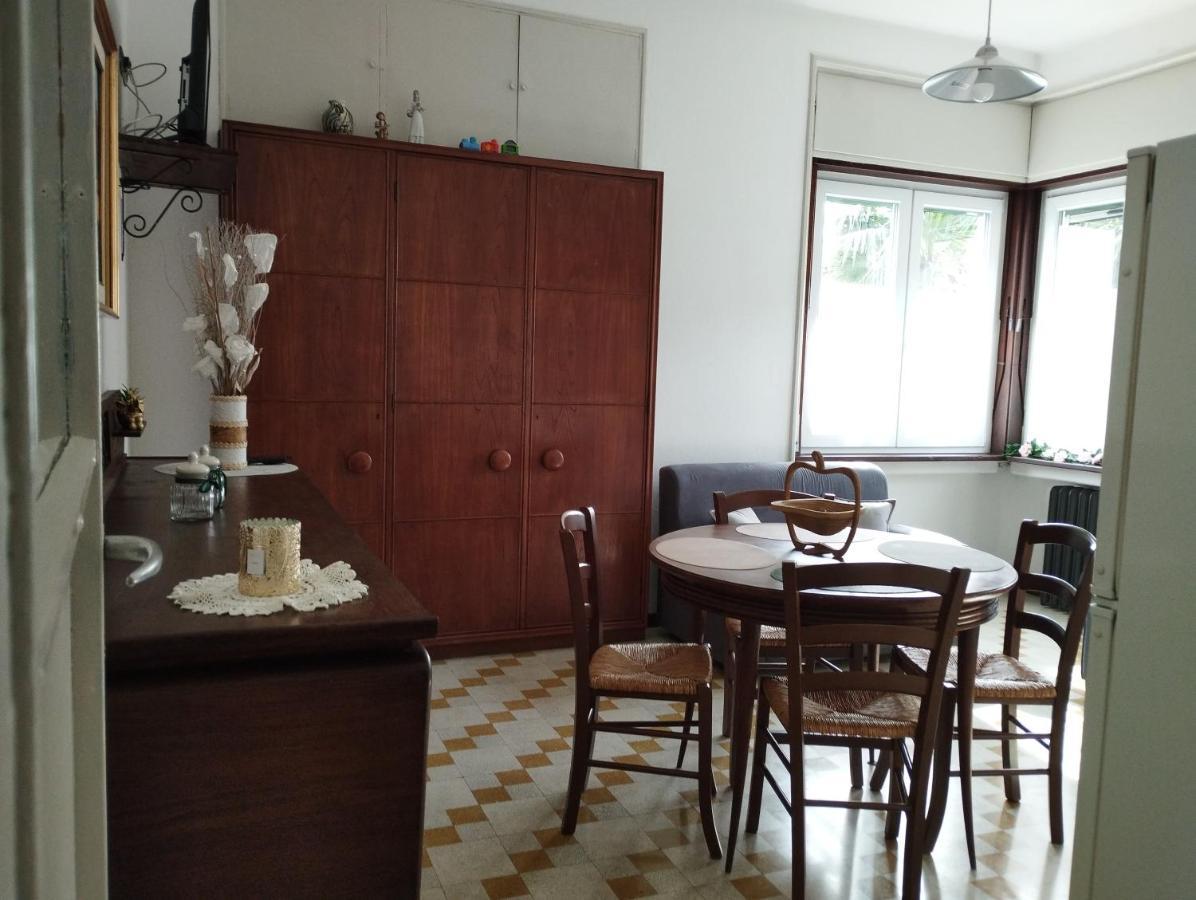 Casa Orisca Villa Lesa Ngoại thất bức ảnh